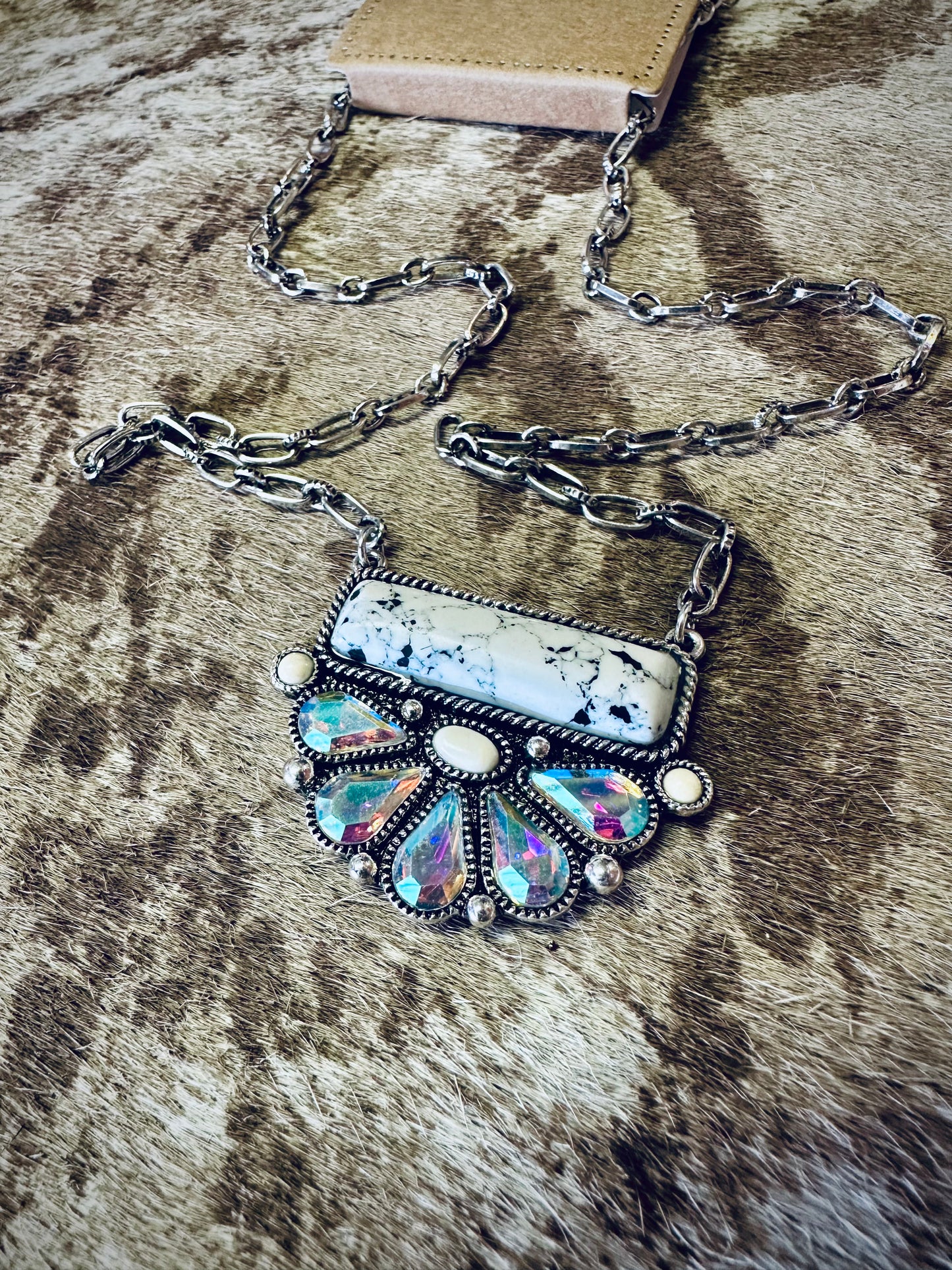 Howlite Bluffstone Blaze Silvertone Necklace