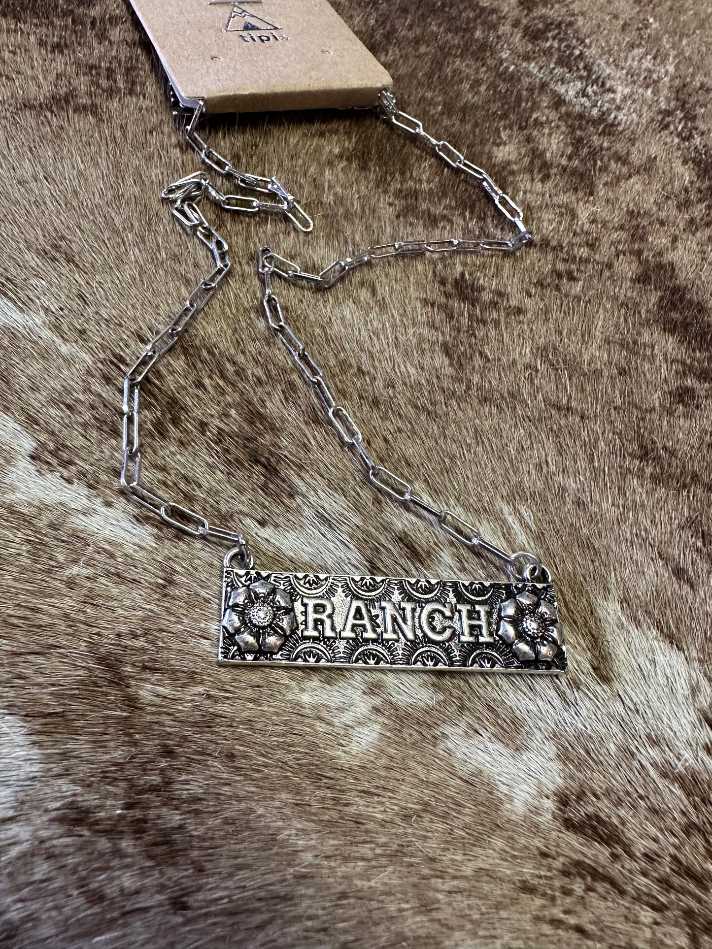 Prairie Ranch Silvertone Necklace