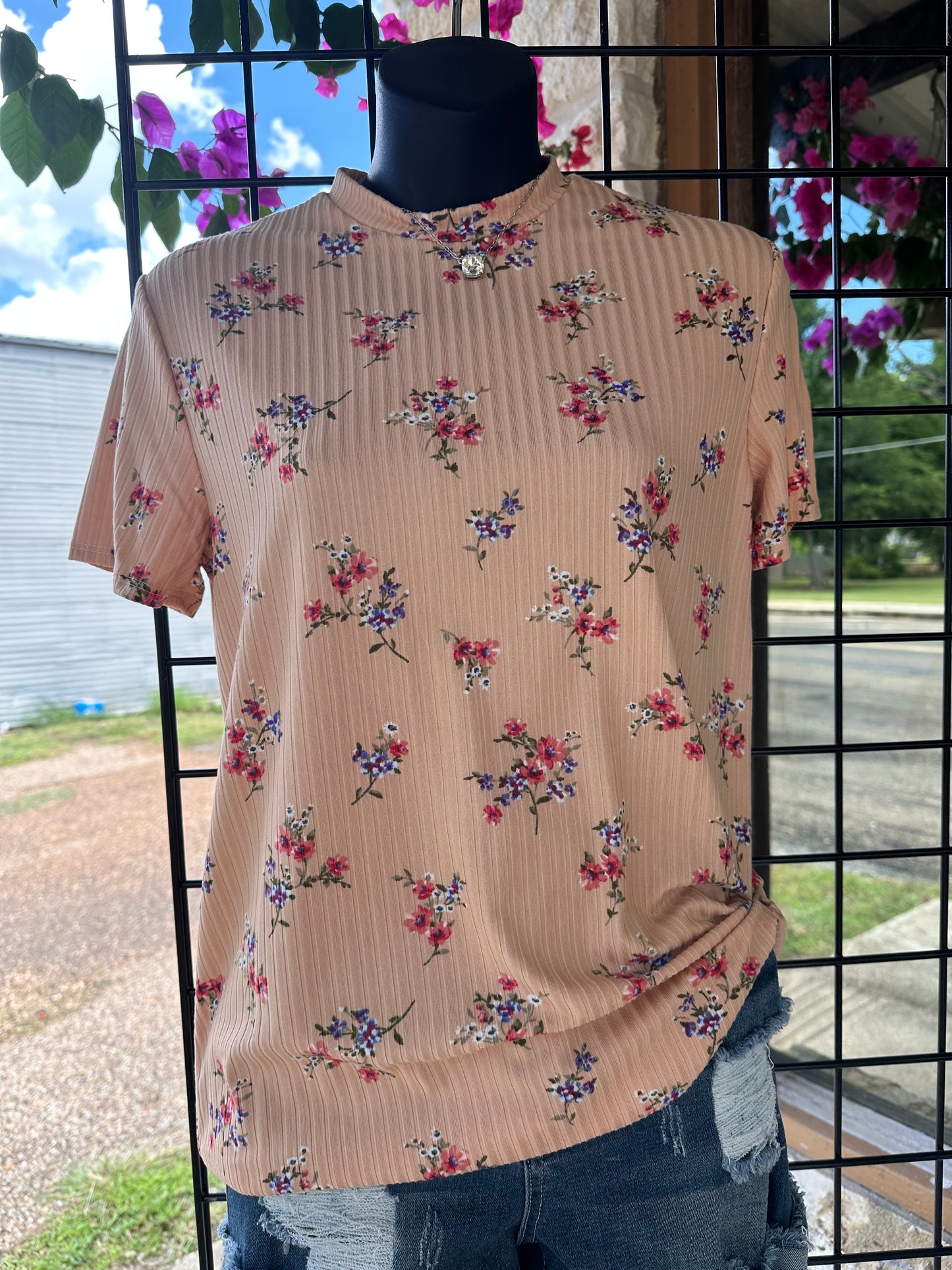 Mocked Neck Floral Ribbed Top - Peach
