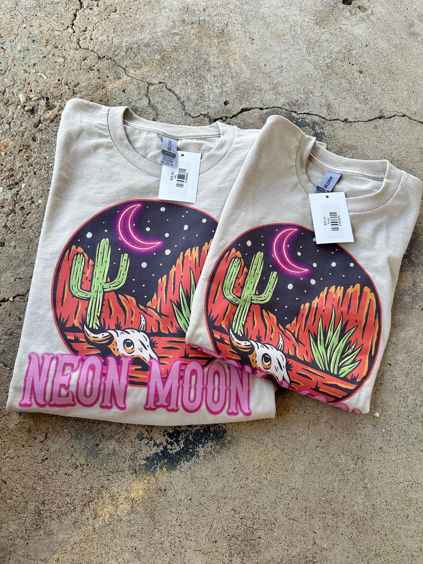 Neon Moon Tee RTS