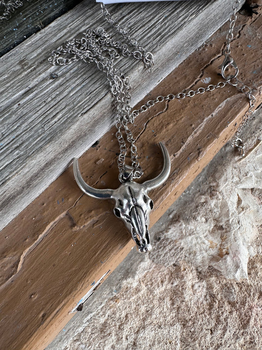 Dusty Lane Steer Silvertone Necklace