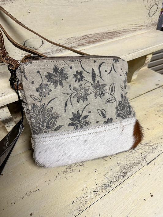 Myra Alluvium Crossbody