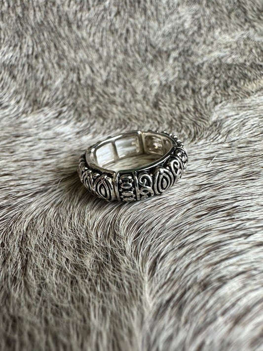 Meet Your Eyes Silvertone Stretch Ring